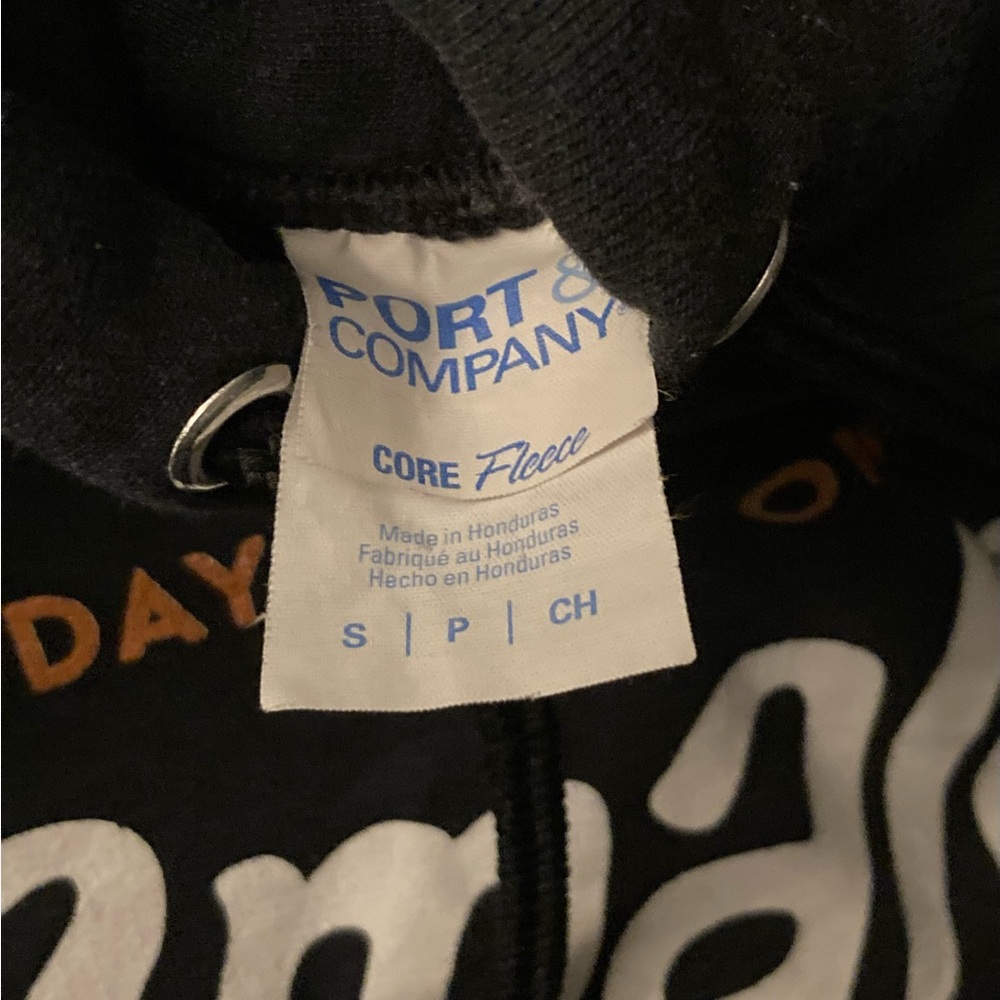 Adult Size Small Smales Pretzels Dayton, OH Hoodie Sweatshirt - Picture 2 of 4
